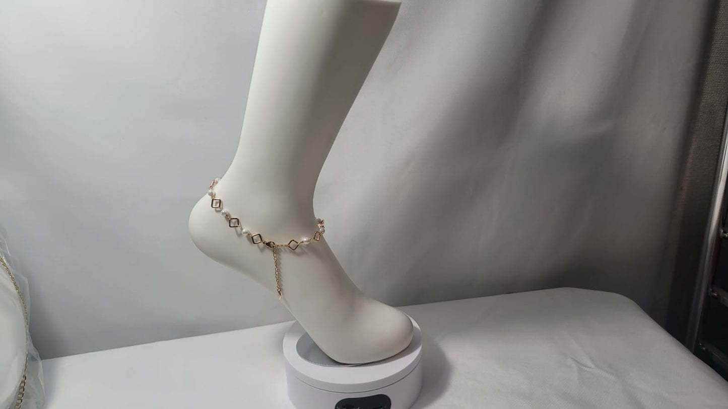 LUSTER PEARL ANKLET 10"